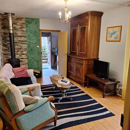 בית נופש La Maison Du Donjon Airvault