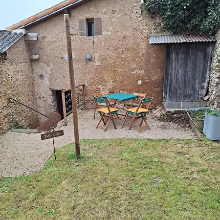 La Maison Du Donjon בית נופש