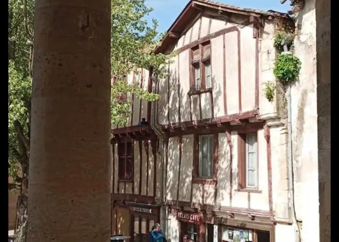 Holiday home La Maison Du Donjon